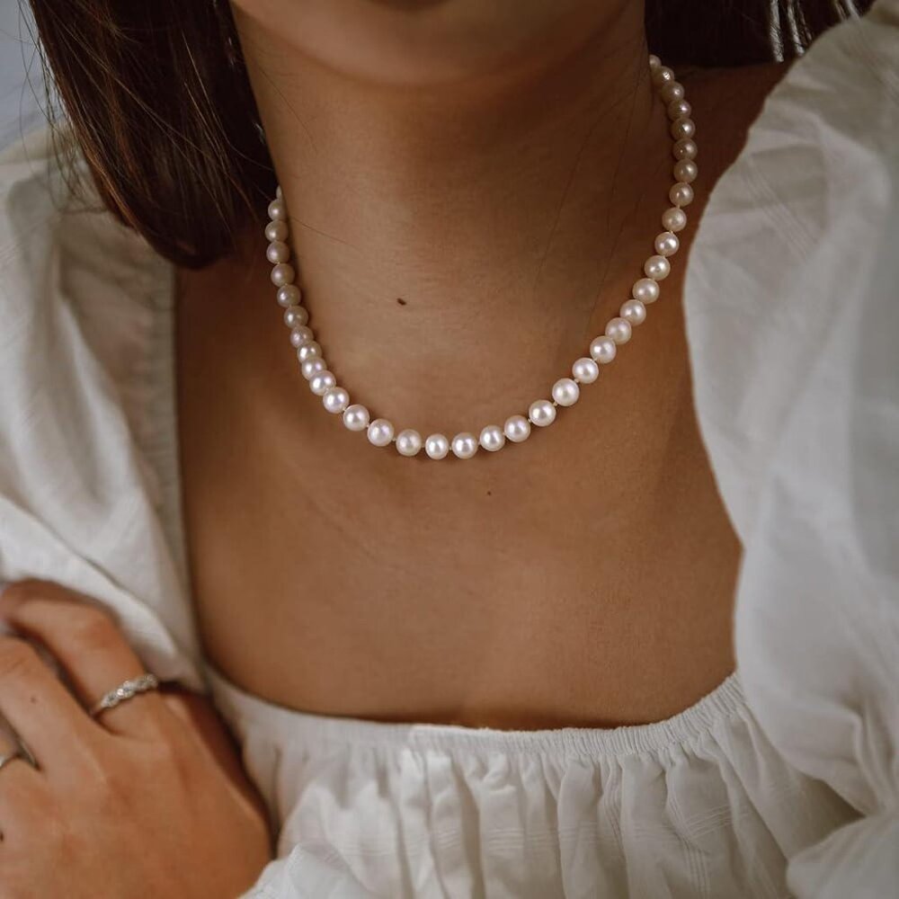 925 Sterling Silver Clasp Pearl Necklace. Genuine grade A pearls